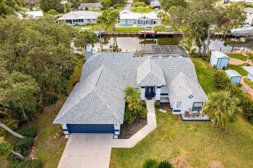 2253 6th Ave, Vero Beach, FL 32962-8301