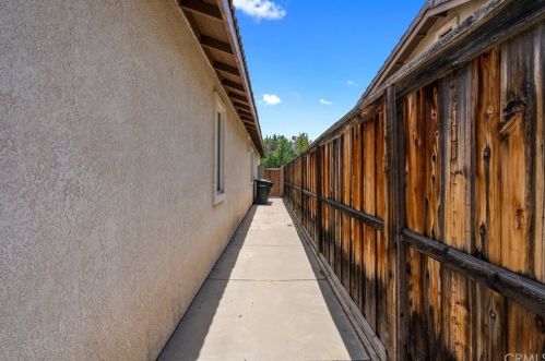 29153 Sunswept Dr, Lake Elsinore CA  92530-7246 exterior