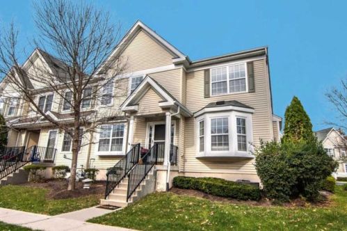178 Brookfield Dr, Jackson Twp, NJ 08527-3865
