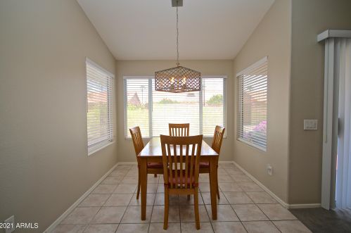 1717 Lindrick Dr, Chandler AZ 85249-5033 exterior