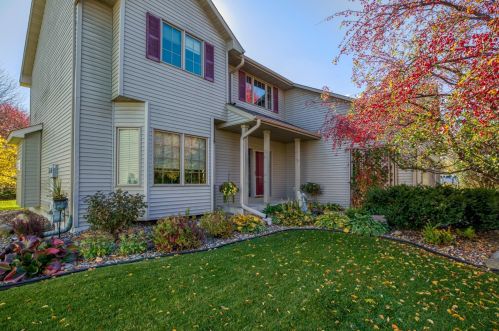 5027 Edgewater Dr, Prior Lake, MN 55378-5614