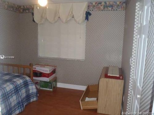 2124 171st Ter, Hollywood FL  33028-2054 exterior