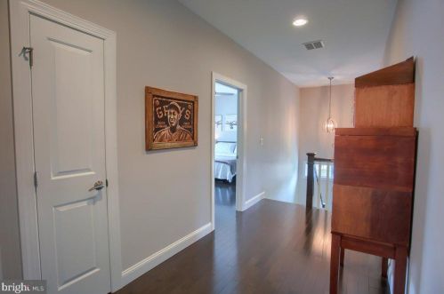 504 Sophia Cir, Hummelstown PA  17036-7089 exterior