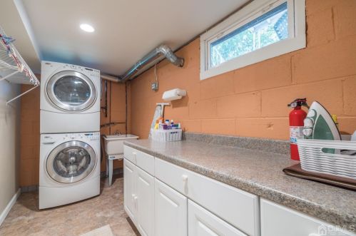 118 Lakeview Ave, Piscataway NJ 08854-2740 exterior