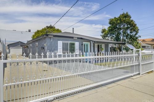 4625 145th St, Lawndale, CA 90260-1322