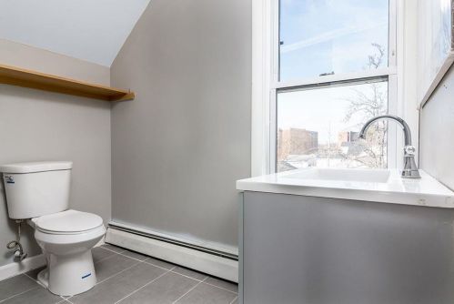 37 Stevens St, Providence RI  02911-1618 exterior