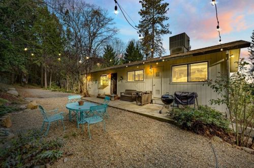 20134 Hosmer Mine Ct, Michigan Bluff CA  95631-9777 exterior