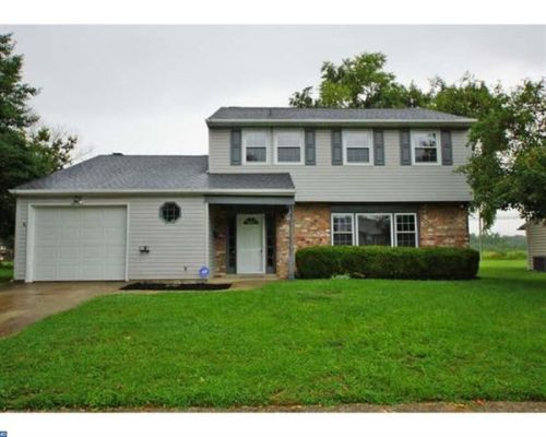 637 Nimitz Rd, Dover, DE 19901-6642
