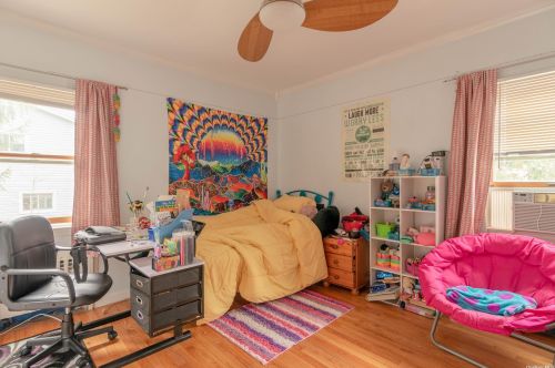 79 Irene St, North Lindenhurst NY 11757-1239 exterior