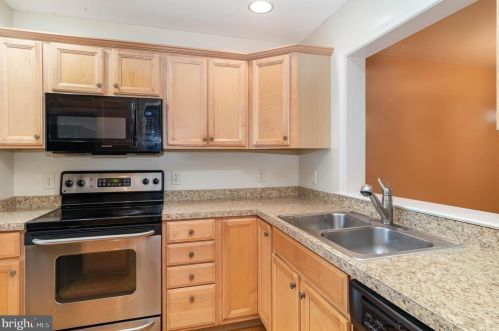 6357 Galleon Dr, Navy Sup Dpt PA  17050-2949 exterior