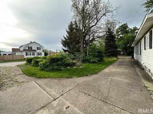 226 Jefferson Blvd, Mishawaka IN  46545-0056 exterior