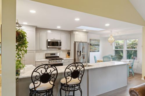 1103 Main Canal Ct, Mount Pleasant SC  29464-4246 exterior