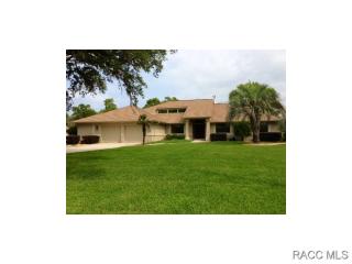 138 Pine St, Homosassa, FL 34446-5206