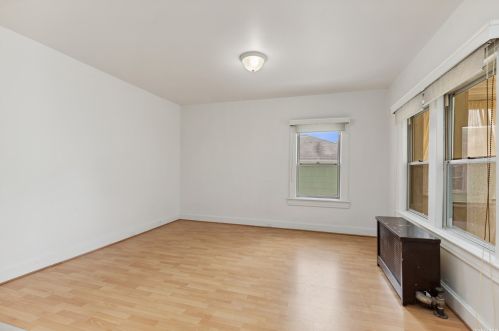 86-13 94th St, Jamaica NY  11421-1715 exterior