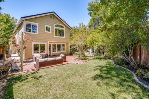 7577 Trotter Way, Pleasanton CA  94566-3121 exterior