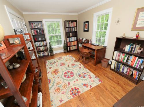 28 Little Harbor Rd, Mount Sinai NY  11766-1208 exterior