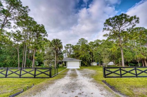 12069 59th St, West Palm Beach, FL 33411-8551
