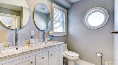 5 Fort Ave, Pelican Island NJ  08751-1512 exterior