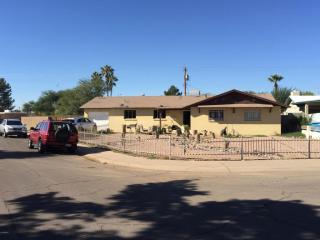 4824 54th Dr, Phoenix, AZ 85031-1127