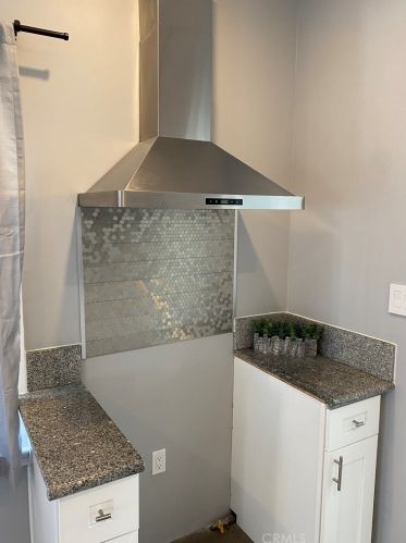 220 Mountain View Ave, Glendora CA  91741-3301 exterior