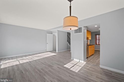 803 Delafield St, Washington, DC 20017-3914