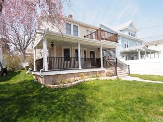 136 Hillside Ave, Milford, CT 06460-7810