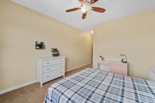 1050 Straightaway Ct, Oceanside CA  92057-1949 exterior