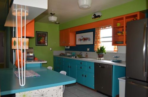 1609 Taylor Ave, New Kensington PA  15068-4134 exterior