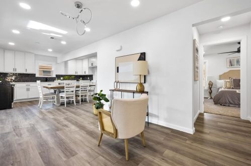 2521 Amelia St, Dallas TX  75235-8222 exterior