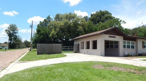 14307 21st St, Dade City, FL 33523-3226