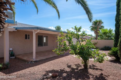 8756 Eagle Creek Dr, Tucson AZ  85730-5709 exterior