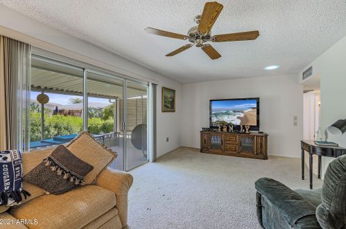 10618 Willowbrook Dr, Sun City, AZ 85373-1555
