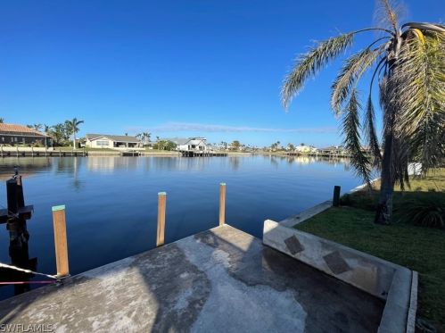 4608 25th Ct, Cape Coral, FL 33914-6183