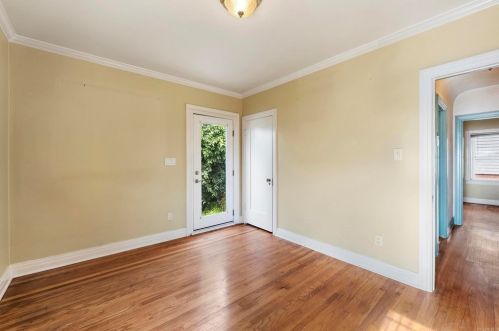 1204 Edgemont St, San Diego CA 92102-1740 exterior