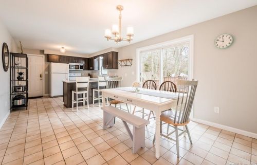 2 Katherine Rd, Lyme CT  06371-1620 exterior