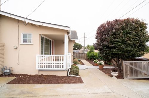 1738 Goodwin St, Seaside CA  93955-4414 exterior