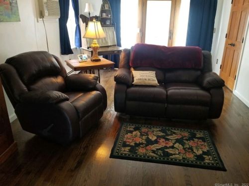 6 Jeremy Dr, East Lyme CT  06333-1544 exterior