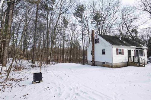 13 Nancy Ln, Raymond, NH 03077-1838