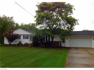7428 Avon Ln, Chesterland, OH 44026-2901