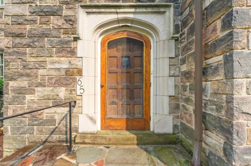 65 Longuevue Dr, Pittsburgh, PA 15228-1538
