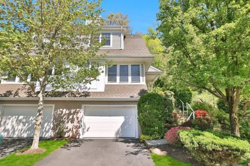 71 Briarbrook Dr, Briarcliff, NY 10510-2075