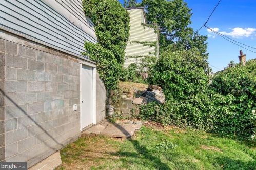 112 3rd St, Harrisburg PA  17113-2209 exterior