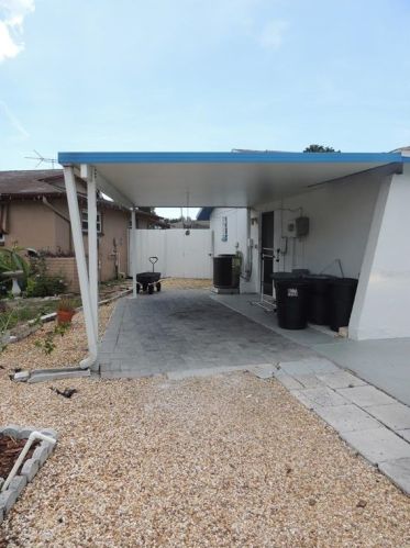 9211 Ledgestone Ln, Port Richey, FL 34668-4942