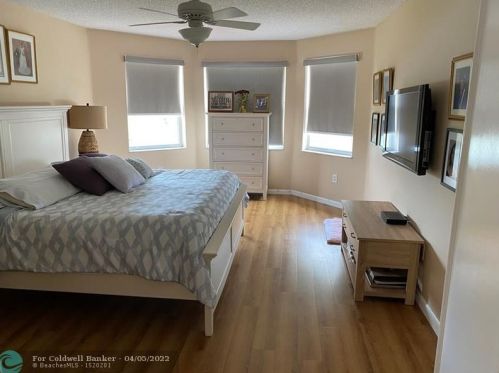 271 151 Ave, Hollywood FL exterior