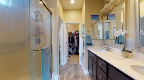 2479 Mountainside Dr, Los Banos CA  93635-8825 exterior