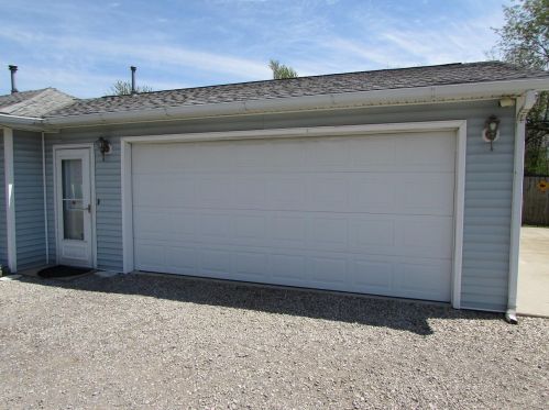401 Troy Rd, Bellefontaine OH  43311-9369 exterior