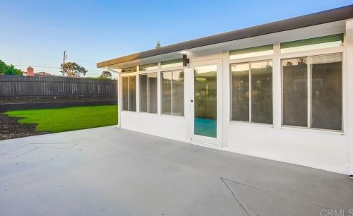 4042 Conrad Ave, San Diego CA 92117-1913 exterior