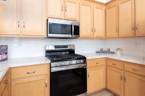 277 L St, Livermore CA  94551-8001 exterior