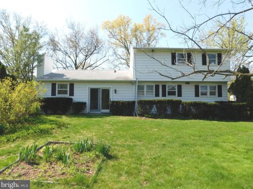 1299 Randy Dr, Pottstown PA  19464-2941 exterior