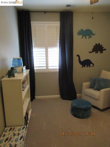 1886 Ventura Dr, West Pittsburg CA  94565-6476 exterior